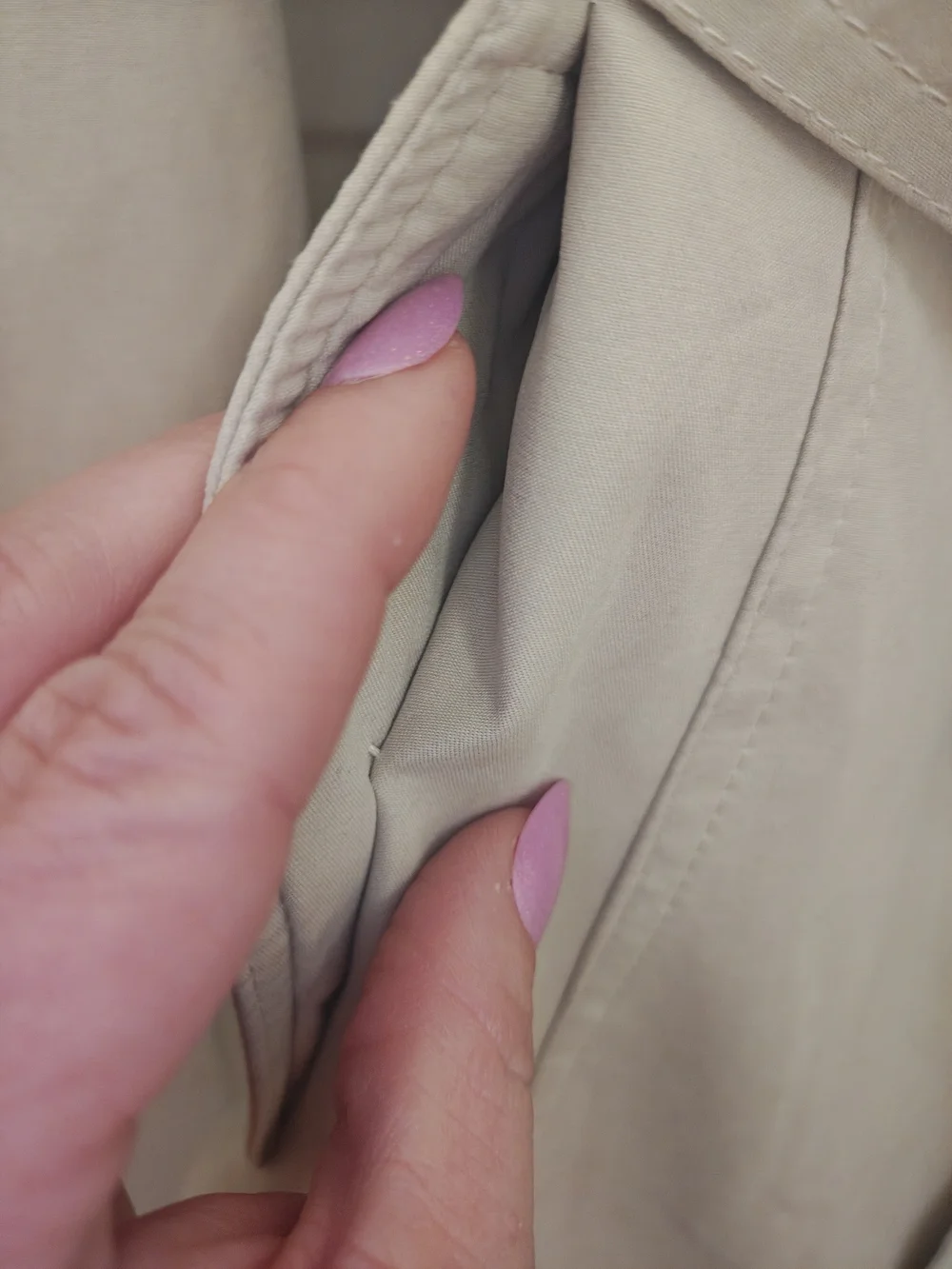 Dolce & Gabbana Beige Double-Breasted Trench Coat with Black Buttons